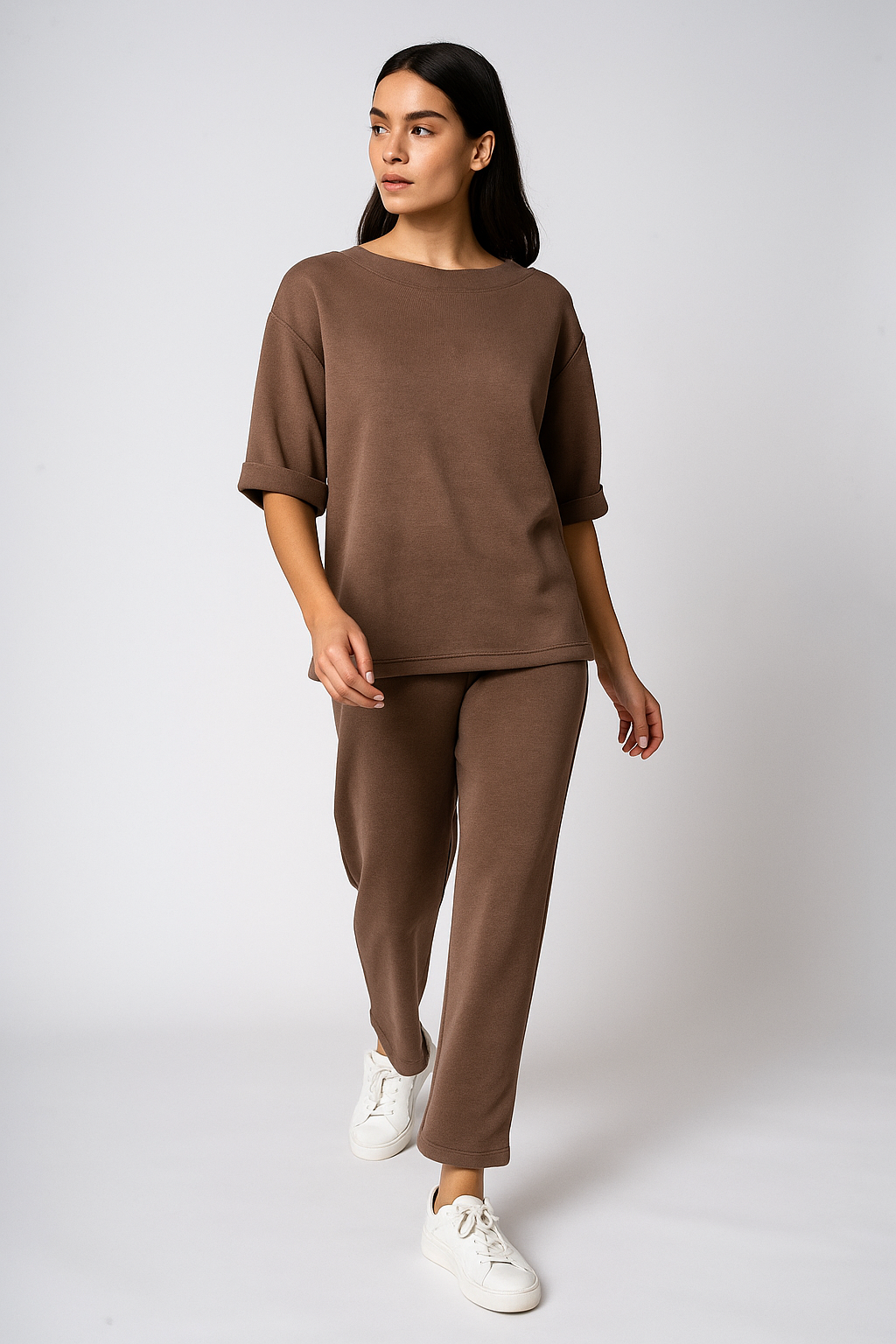 Pantaloni con molla e tasca con gamba a sigaretta