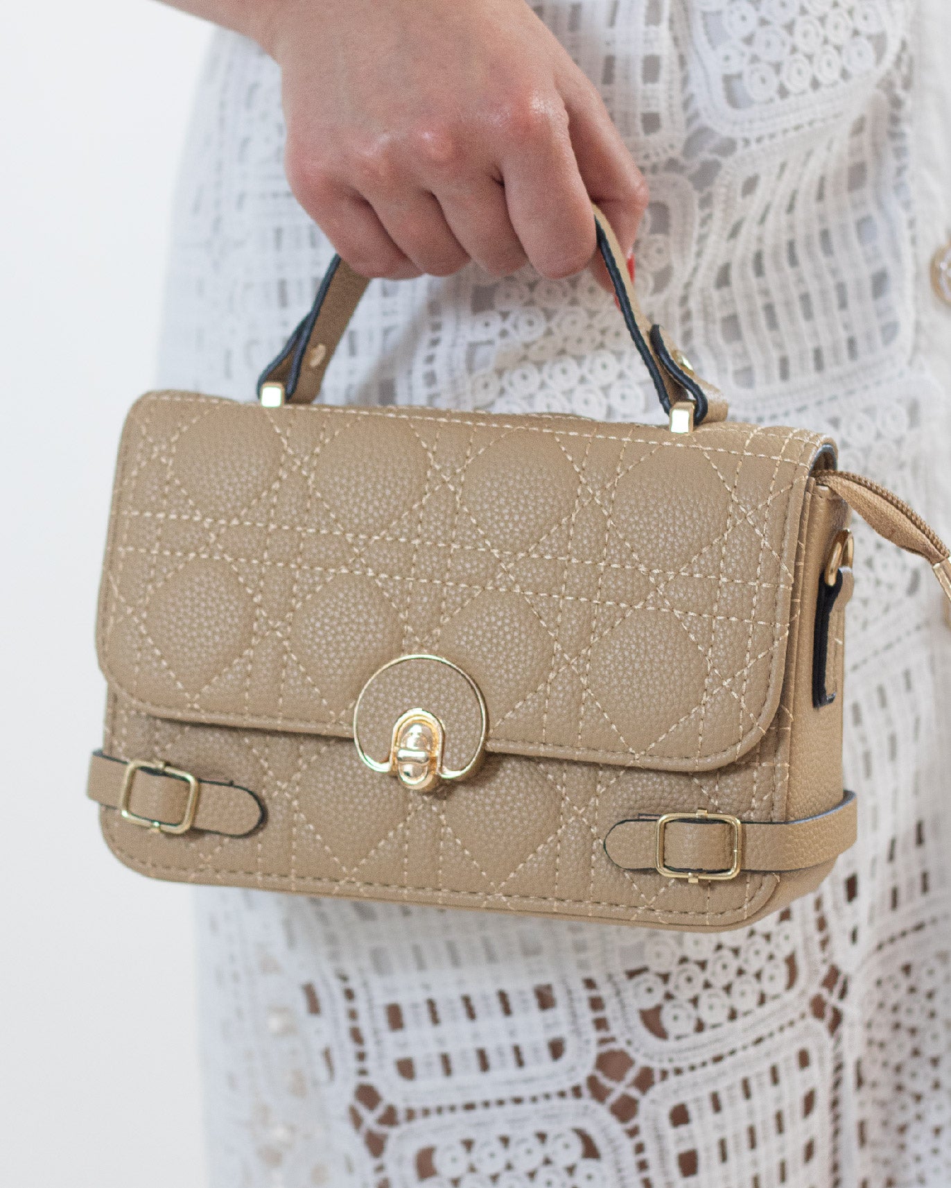 Borsa rettangolare donna con dettagli oro