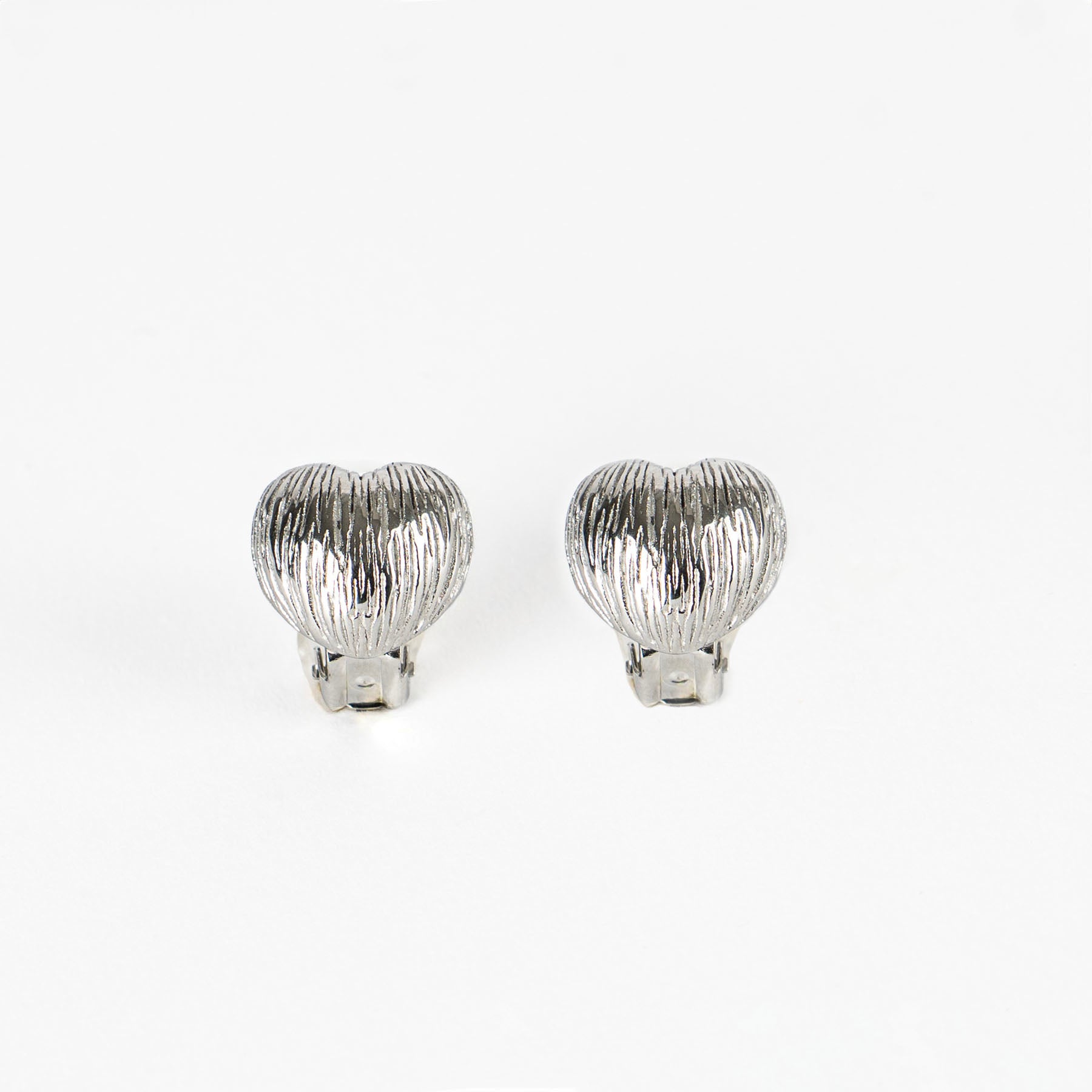 Orecchini cuore rigato