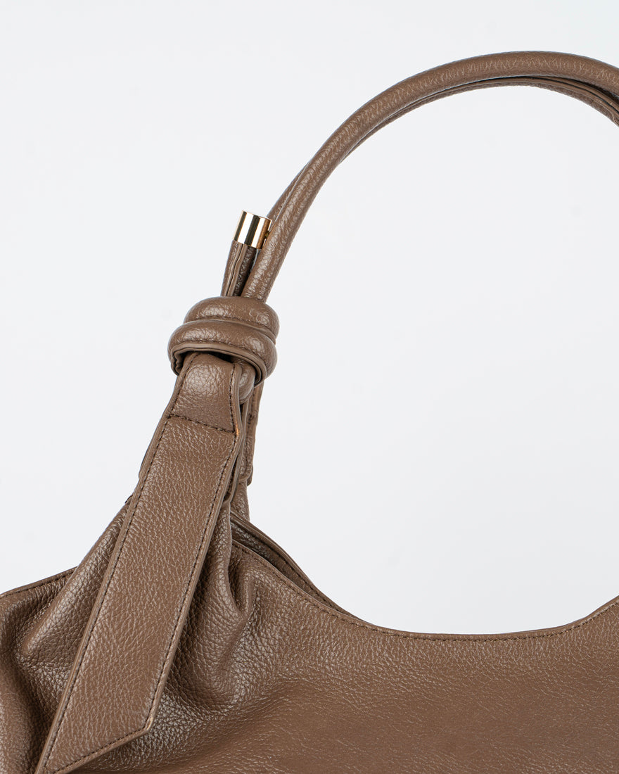 Maxi bag con nodo sul manico