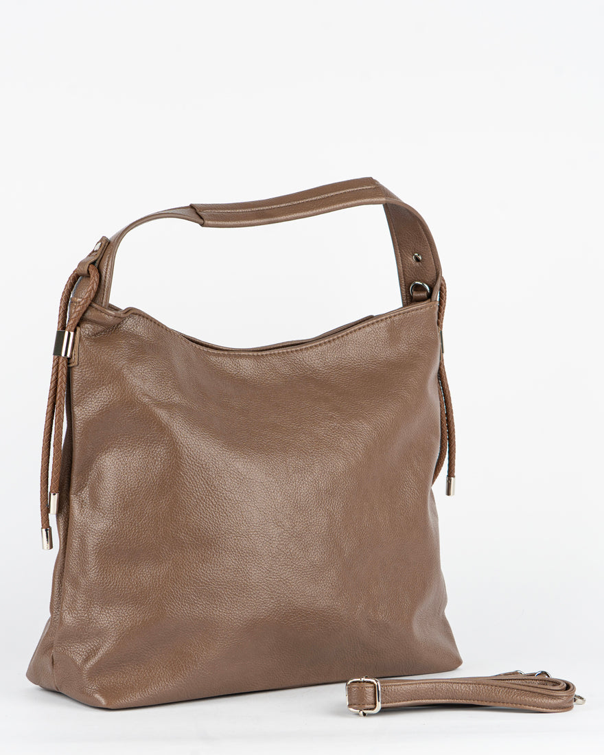 Maxi bag con accessorio sul manico